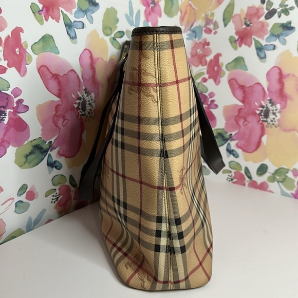 💯Authentic  BURBERRY HAYMARKET CHECK TOTE BAG LEATHER  HANDBAGS WOMEN🍀 - Picture 9 of 17